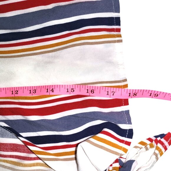 NO BOUNDARIES | Multi-Color Cross Over Front Tie Crop Top - Picture 9 of 12